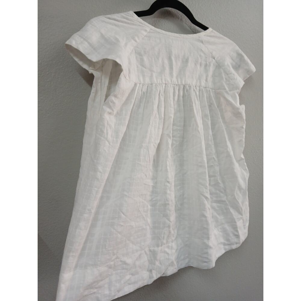 MIRTH Malaga Top in White Boxweave.
Size small - Picture 6 of 9